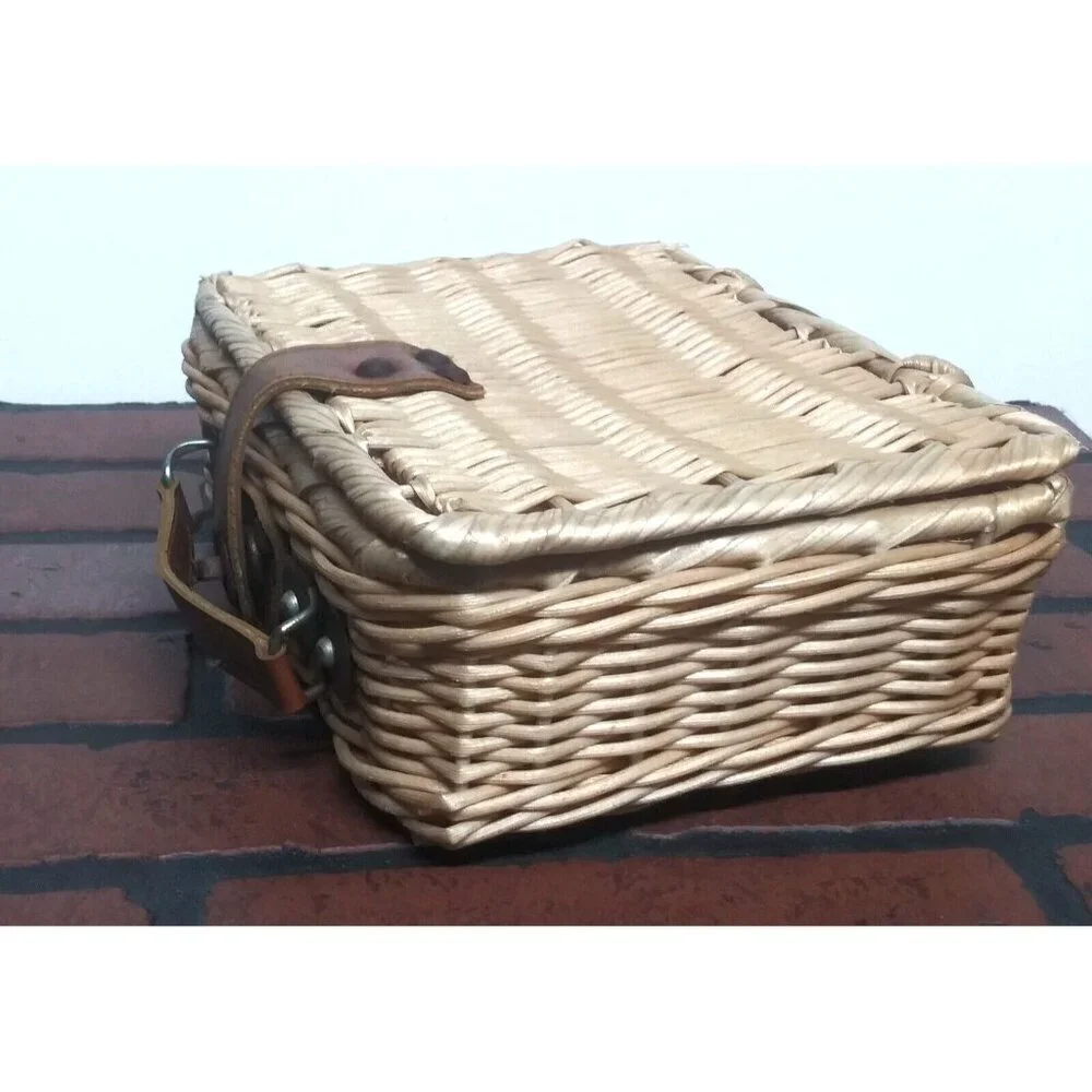 N/A vintage wicker